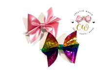 Load image into Gallery viewer, Lovely Classic Pinch Hair Bow Template | CWC071