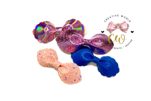 Load image into Gallery viewer, Pinch Hair Bow Template ~ 2 Designs 2 Sizes | CWC050