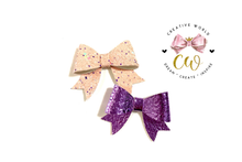 Load image into Gallery viewer, Mini Classic Hair Bow Template | CWC043
